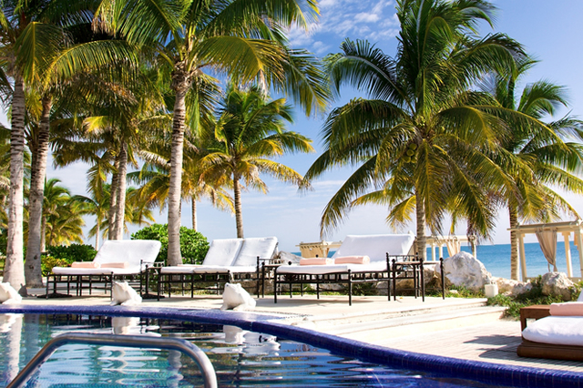Relaxed and luxurious vacations in Royal Hideaway Playacar