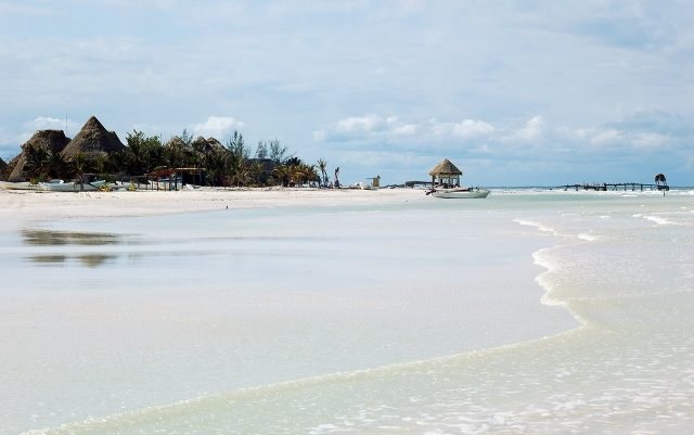 2 islas imperdibles de visitar en las cercanías de Holbox