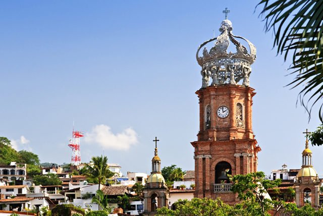 La Corona de Vallarta, una tradicional postal del puerto más mexicano