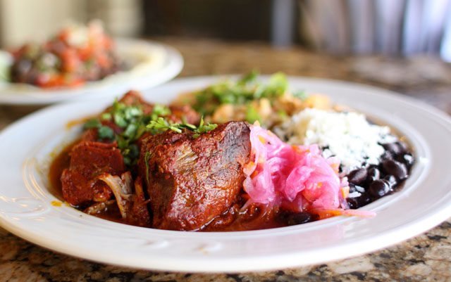 Saborea los platillos más populares de la Ciudad Blanca de Yucatán