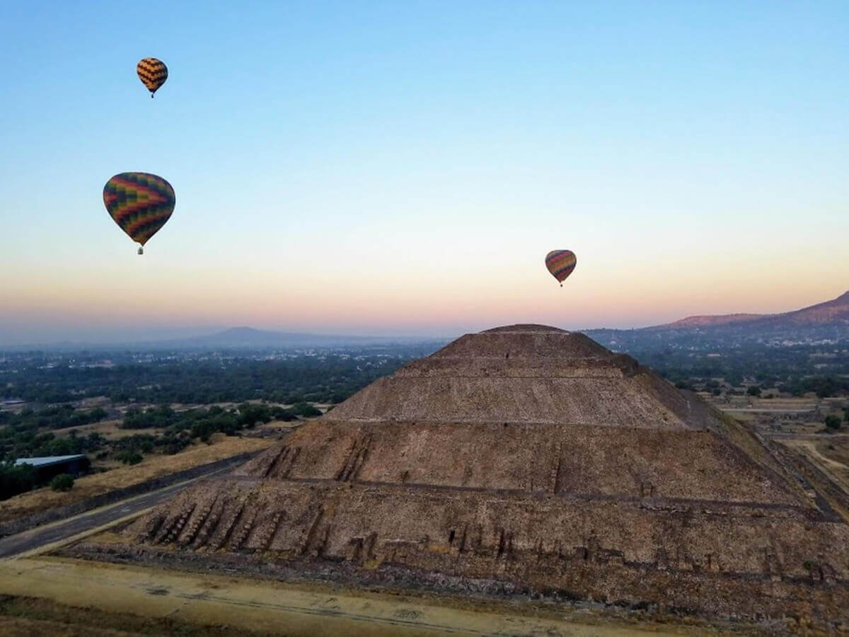 Globos en Teotihuacan